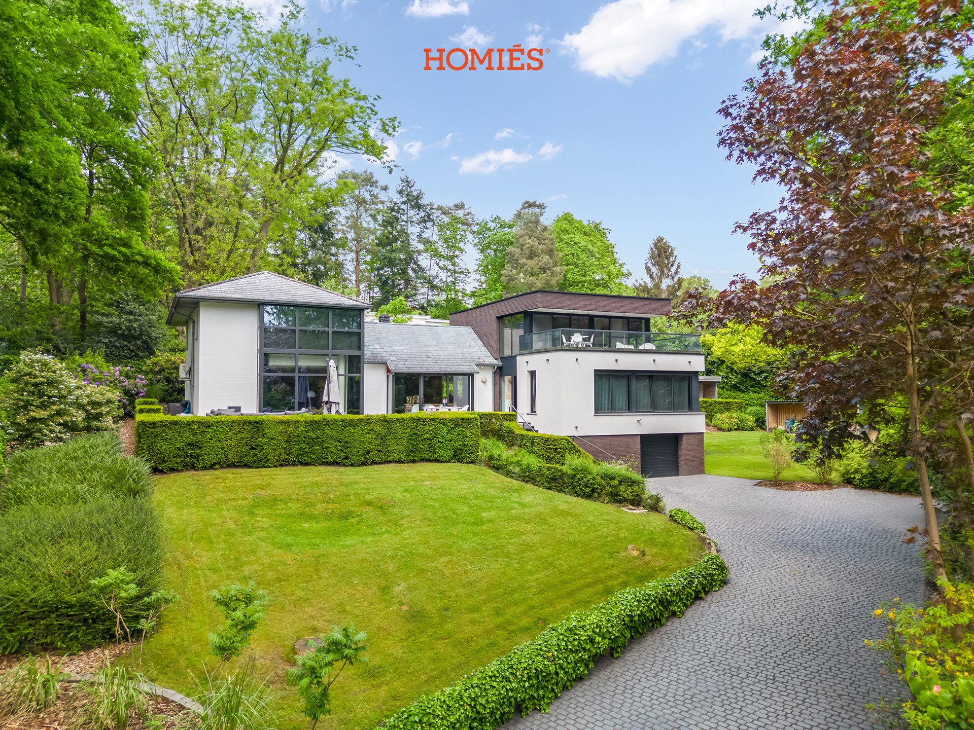 Uiterst charmante villa in groene oase