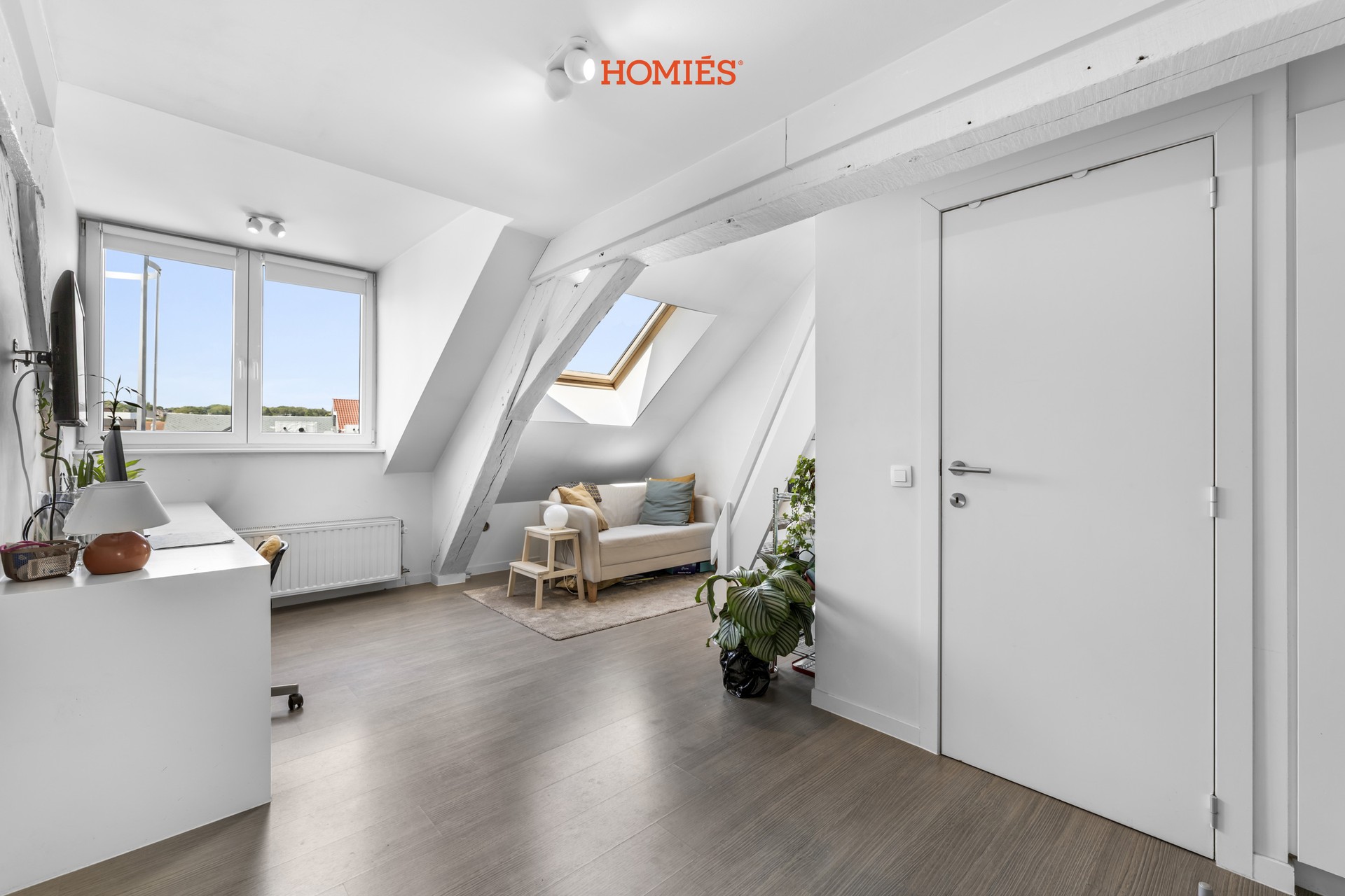 Zeer ruime studentenkamer met mezzanine