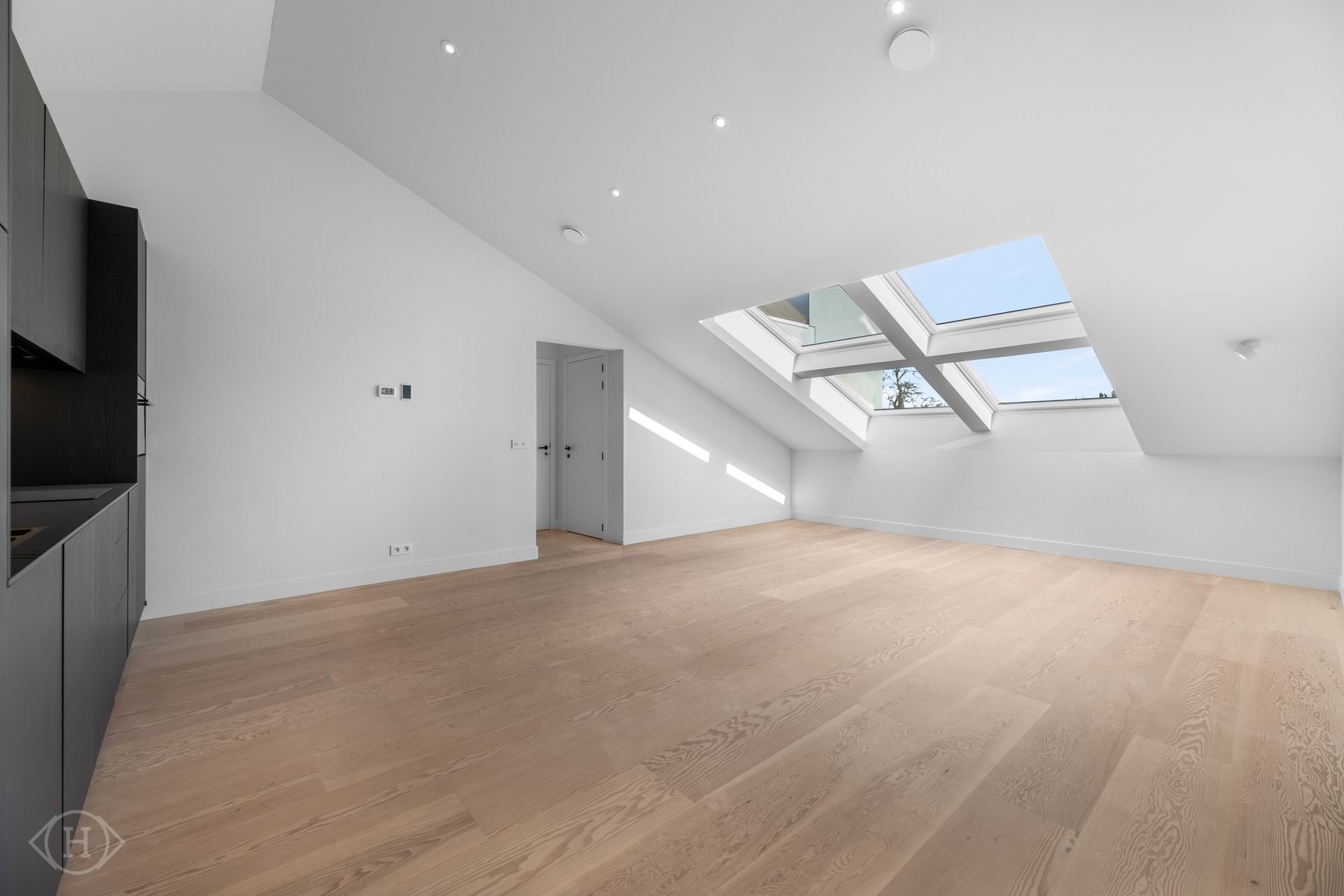 Lichtrijk appartement gelegen op de Bondgenotenlaan