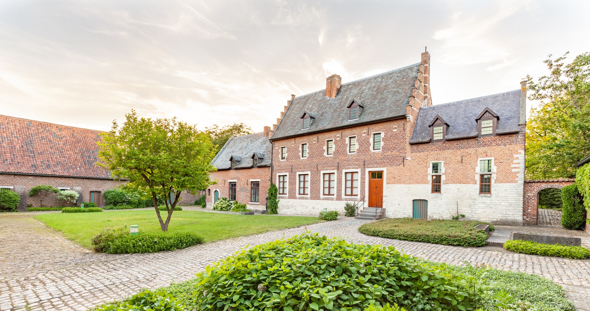 Uitzonderlijke hoeve of ontwikkeling 7 wooneenheden